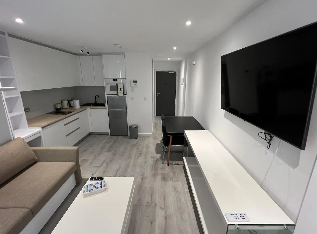 Modern Studio Apartment In Gibraltar - The Hub 0*,